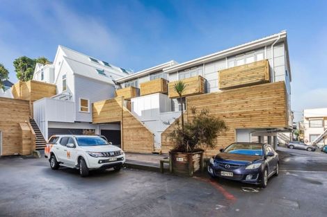 Photo of property in Pirie Street Townhouses, 12/35 Pirie Street, Mount Victoria, Wellington, 6011