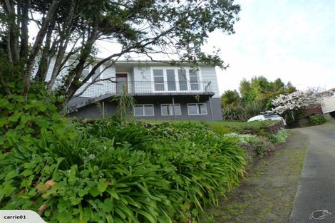 Photo of property in 13 Magdalen Street, Tawa, Wellington, 5028