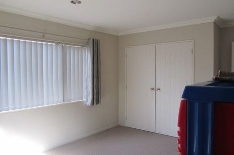 Photo of property in 11 Jomard Terrace, Northcross, Auckland, 0632
