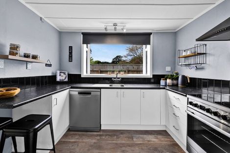 Photo of property in 41 Mahoe Street, Inglewood, 4330