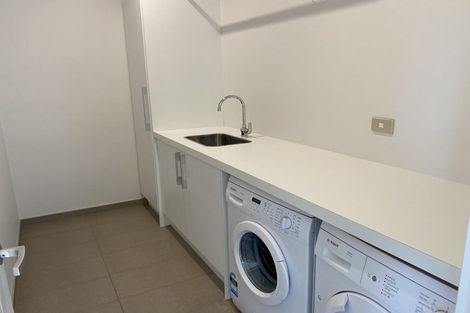 Photo of property in 7 Valley Crescent, Wanaka, 9305