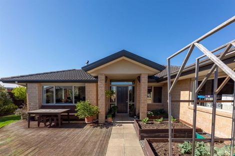 Photo of property in 5 Cridland Place, Halswell, Christchurch, 8025