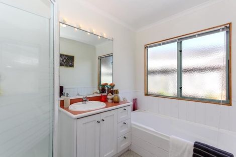 Photo of property in 83 Branch Road, Highlands Park, New Plymouth, 4312