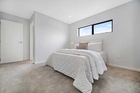 Photo of property in 16 Lumber Rise, Swanson, Auckland, 0614