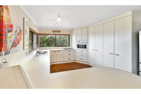 Photo of property in 10 Sophora Place, Totara Heights, Auckland, 2105
