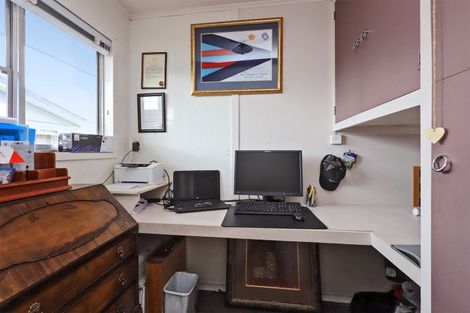 Photo of property in 17 Surrey Street, Taradale, Napier, 4112