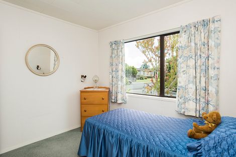 Photo of property in 14 Loisel Street, Riverdale, Gisborne, 4010