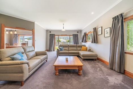 Photo of property in 17 Mcparland Street, Ebdentown, Upper Hutt, 5018