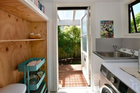 Photo of property in 19b Tiri Road, Manly, Whangaparaoa, 0930