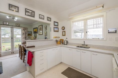 Photo of property in 153a Queen Street West, Levin, 5510