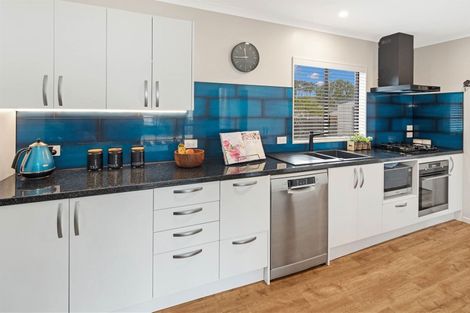 Photo of property in 3 Mayaro Crescent, Grenada Village, Wellington, 6037