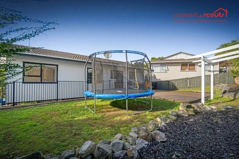Photo of property in 59 Reynella Drive, Massey, Auckland, 0614