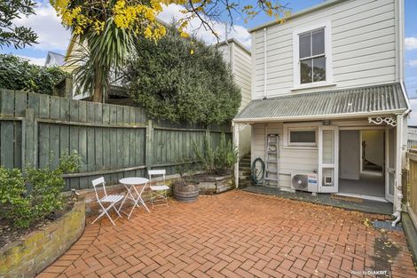Photo of property in 17 Douglas Street, Mount Cook, Wellington, 6021