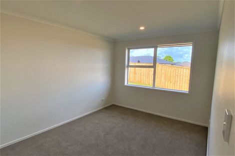 Photo of property in 57 Mclarin Road, Glenbrook, 2681