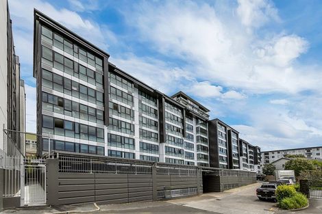 Photo of property in Luna Apartments, 3v/16 Burton Street, Grafton, Auckland, 1010