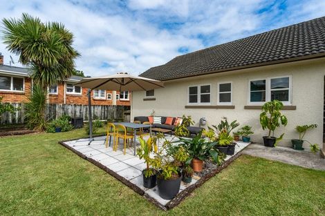 Photo of property in 37 Storey Avenue, Forest Lake, Hamilton, 3200