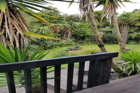 Photo of property in 48 Turanga Road, Henderson Valley, Auckland, 0612