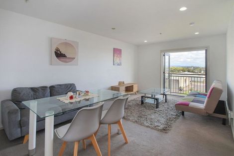 Photo of property in 5b/10 Crown Lynn Place, New Lynn, Auckland, 0600