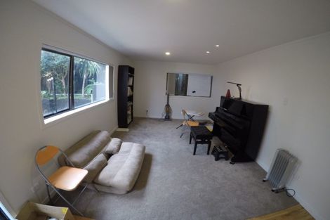 Photo of property in 1126 Whangaparaoa Road, Tindalls Beach, Whangaparaoa, 0930