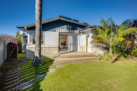 Photo of property in 8 Brown Street, Taradale, Napier, 4112