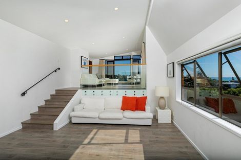 Photo of property in 2/22 Beulah Avenue, Rothesay Bay, Auckland, 0630