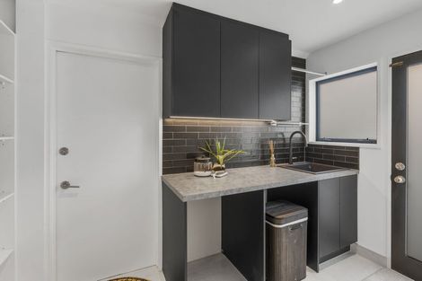 Photo of property in 9 Ringwood Place, Avonhead, Christchurch, 8042