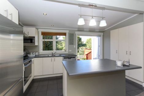 Photo of property in 11 Bulteel Street, New Plymouth, 4310