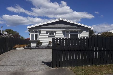 Photo of property in 4 Pannell Avenue, Wainoni, Christchurch, 8061