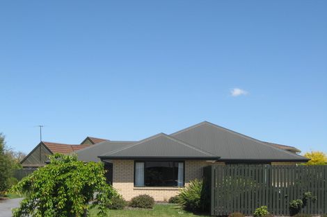 Photo of property in 22 Harrys Way, Redwood, Christchurch, 8051