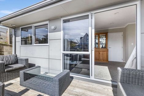 Photo of property in 23 York Crescent, Westown, New Plymouth, 4310