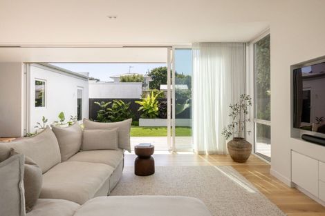 Photo of property in 12c Terrace Avenue, Mount Maunganui, 3116