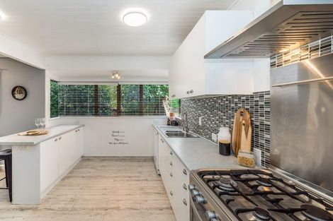 Photo of property in 1 Redwood Close, Paraparaumu, 5032