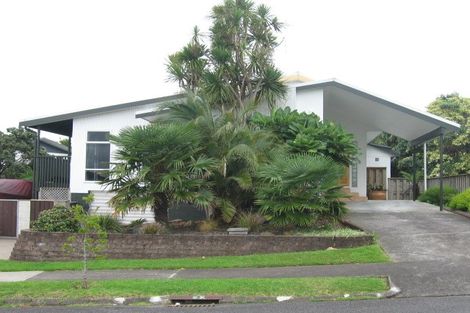 Photo of property in 11 Treeway, Sunnyhills, Auckland, 2010
