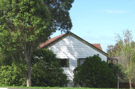 Photo of property in 59 Hobsonville Road, West Harbour, Auckland, 0618