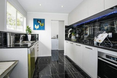 Photo of property in 47 Keegan Drive, Massey, Auckland, 0614