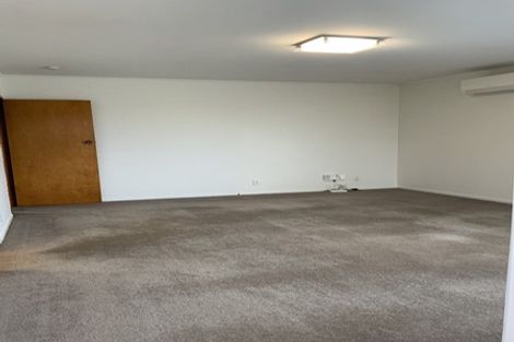 Photo of property in 54 Manhattan Heights, Glendene, Auckland, 0602