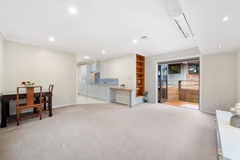 Photo of property in 37 Parkhill Road, Mellons Bay, Auckland, 2014