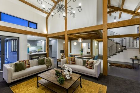 Photo of property in 7 Whangaparaoa Road, Red Beach, 0932