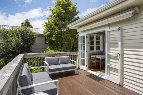 Photo of property in 2a Keystone Avenue, Mount Roskill, Auckland, 1041