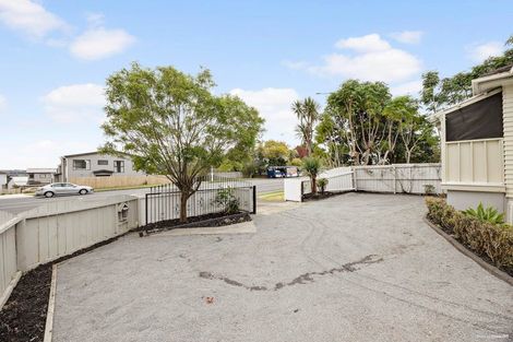 Photo of property in 1/245 Pakuranga Road, Pakuranga, Auckland, 2010