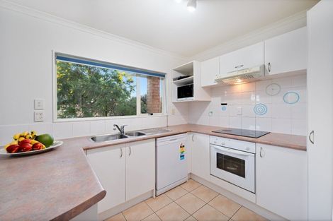 Photo of property in 17 Greenberry Drive, Ranui, Auckland, 0612