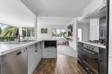 Photo of property in 17 Boucher Avenue, Te Puke, 3119