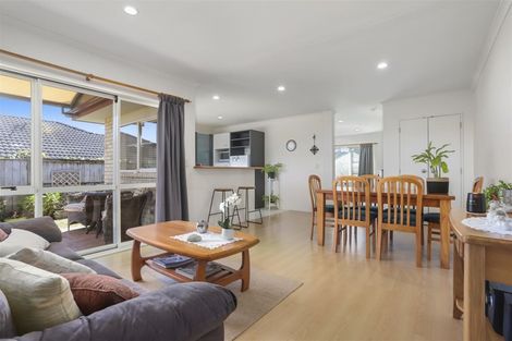 Photo of property in 7 Richfield Crescent, Westgate, Auckland, 0614