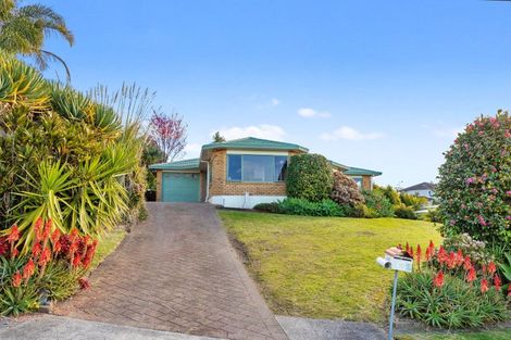 Photo of property in 10 Homestead Place, Welcome Bay, Tauranga, 3112