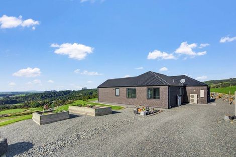 Photo of property in 717 Millbrook Road, Waipu, 0582