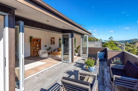 Photo of property in 27 Ocean Road, Surfdale, Waiheke Island, 1081