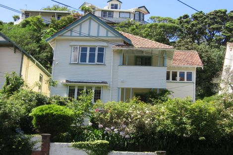 Photo of property in 11 Glen Road, Kelburn, Wellington, 6012