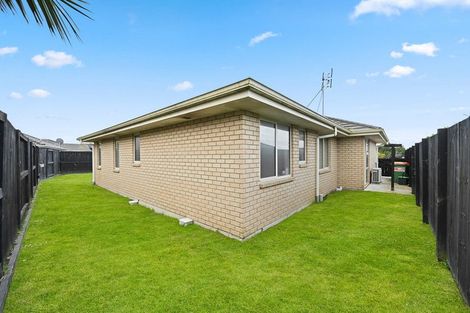 Photo of property in 22 Ladeira Place, Fitzroy, Hamilton, 3206