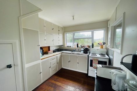 Photo of property in 56 Coates Street, Tawa, Wellington, 5028