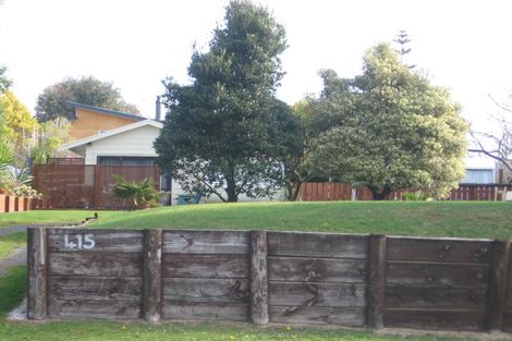 Photo of property in 415 Linton Crescent, Whangamata, 3620